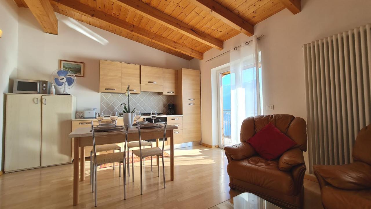 Casa Elka Residence Lake View And Pool By Garda Domus Mea Pieve  外观 照片