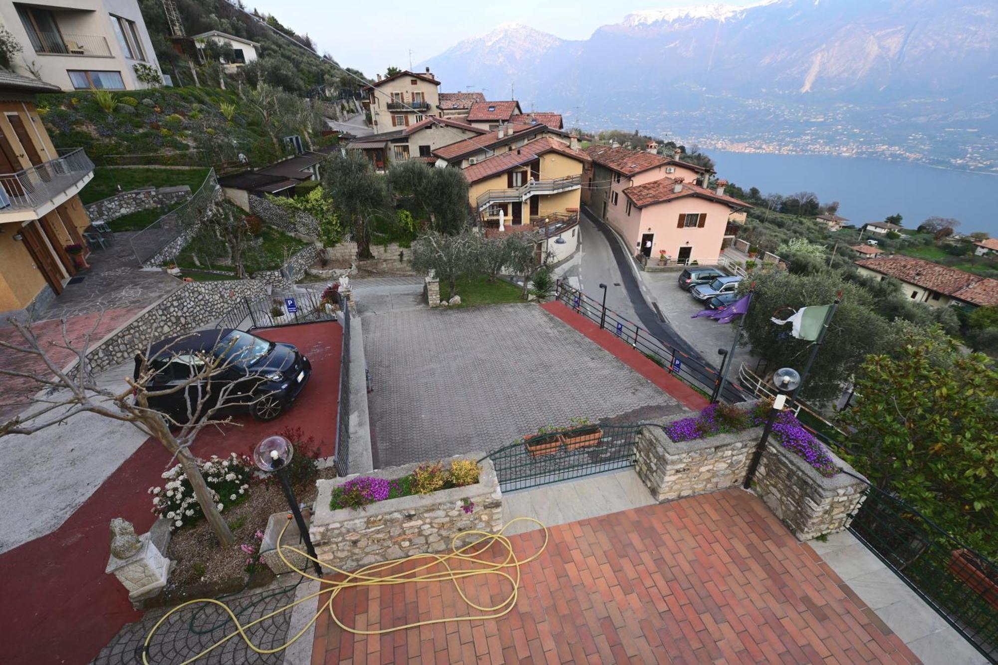 Casa Elka Residence Lake View And Pool By Garda Domus Mea Pieve  外观 照片